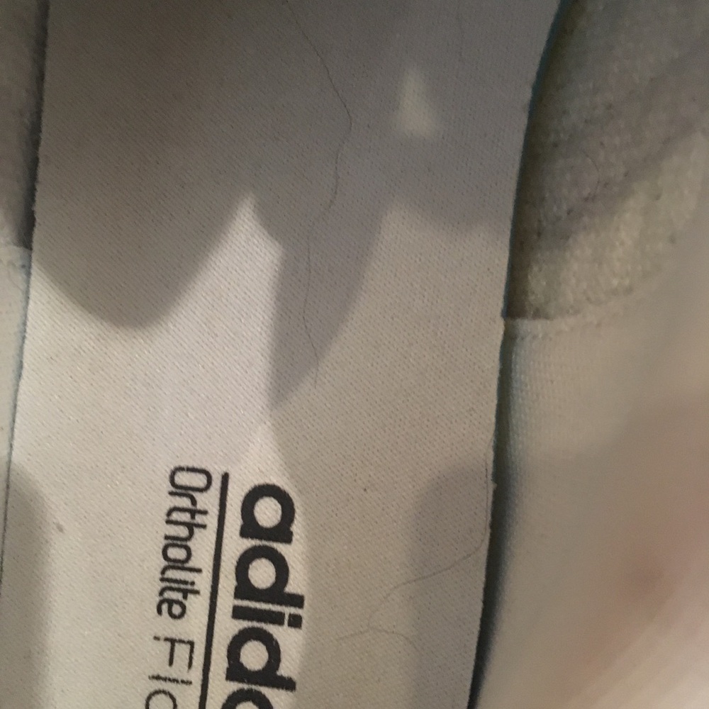 Adidas ladies size 61/2 Trainers . Like New. - Picture 8 of 8